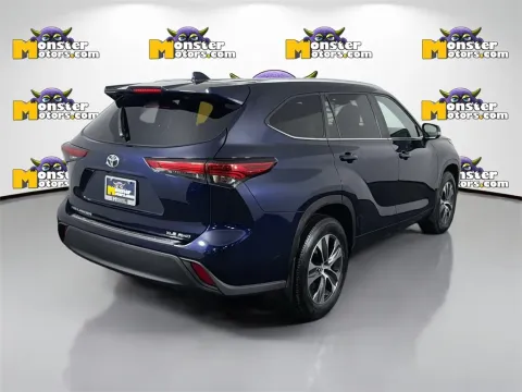 More photos of 2023 Toyota Highlander L at Monster Motors - Knoxville, TN, TN