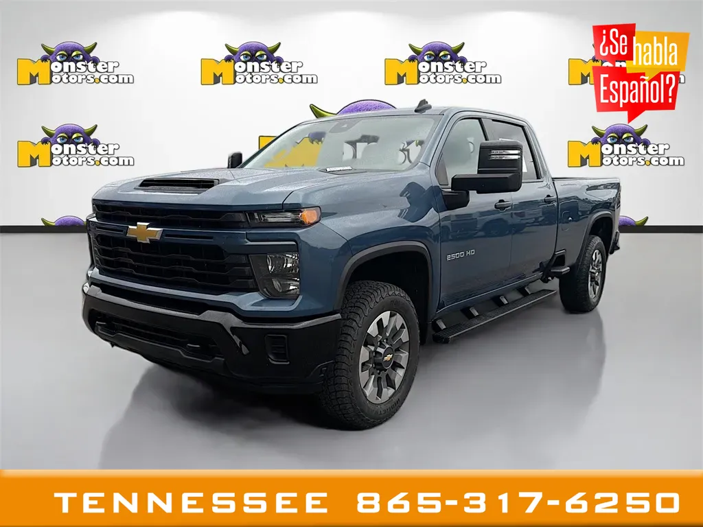 2024 Chevrolet Silverado 2500HD Custom's photo