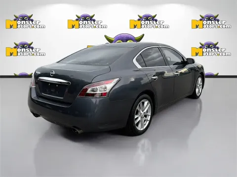 More photos of 2013 Nissan Maxima 3.5 S at Monster Motors - Knoxville, TN, TN