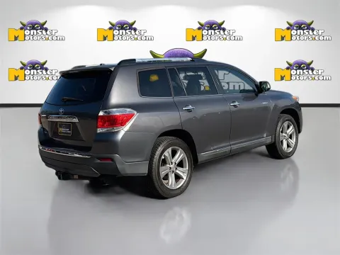 More photos of 2013 Toyota Highlander Limited at Monster Motors - Knoxville, TN, TN
