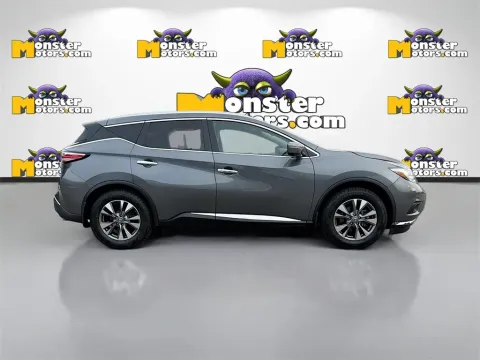More photos of 2015 Nissan Murano SL at Monster Motors - Knoxville, TN, TN