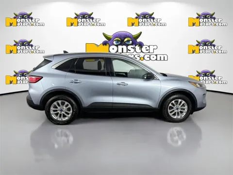 More photos of 2022 Ford Escape Hybrid SE at Monster Motors - Knoxville, TN, TN