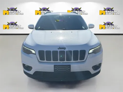 Photos of 2020 Jeep Cherokee Latitude Plus for sale in Louisville, TN at Monster Motors - Knoxville, TN