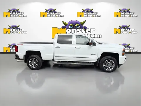 More photos of 2019 Chevrolet Silverado 2500HD High Country at Monster Motors - Knoxville, TN, TN