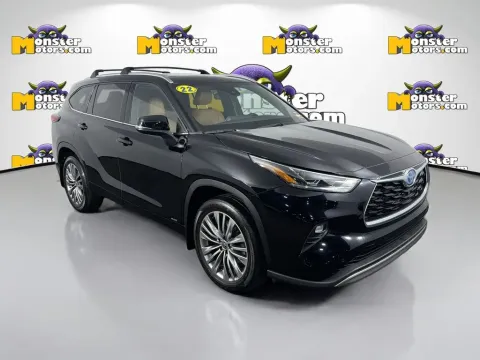 Another view of 2022 Toyota Highlander Hybrid Platinum for sale in Louisville, TN at Monster Motors - Knoxville, TN