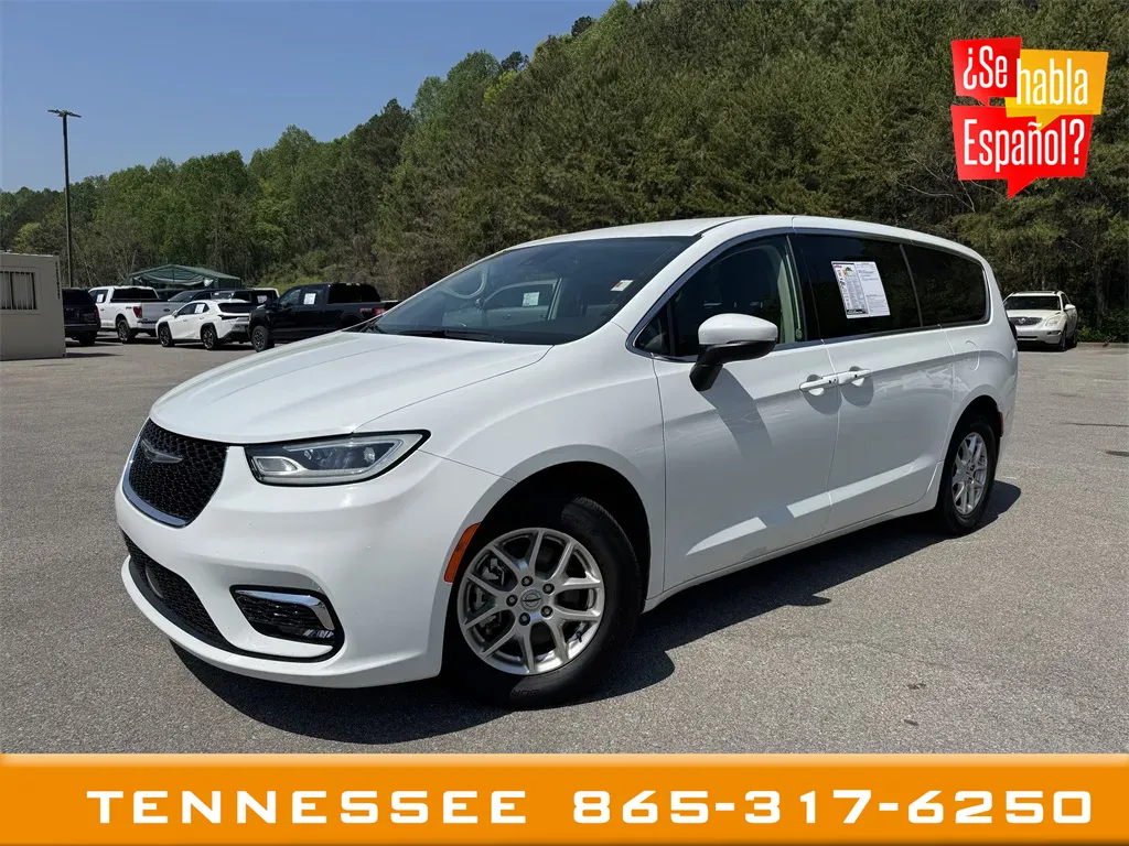 2023 Chrysler Pacifica Touring L for sale in Louisville, TN