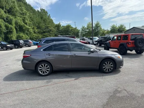 More photos of 2015 Toyota Camry XLE at Monster Motors - Knoxville, TN, TN