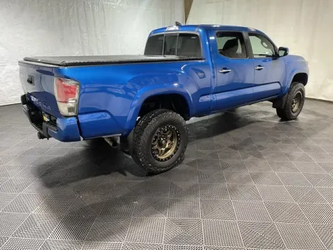 More photos of 2016 Toyota Tacoma Limited at Monster Motors - Knoxville, TN, TN