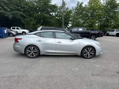 More photos of 2017 Nissan Maxima Platinum at Monster Motors - Knoxville, TN, TN