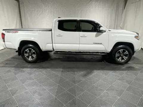 More photos of 2019 Toyota Tacoma TRD Off-Road at Monster Motors - Knoxville, TN, TN