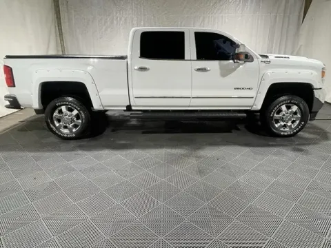 More photos of 2019 GMC Sierra 2500HD SLT at Monster Motors - Knoxville, TN, TN