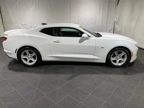 More photos of 2020 Chevrolet Camaro 1LT at Monster Motors - Knoxville, TN, TN
