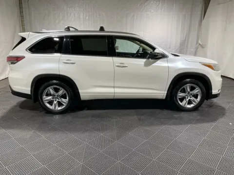 More photos of 2016 Toyota Highlander Limited at Monster Motors - Knoxville, TN, TN