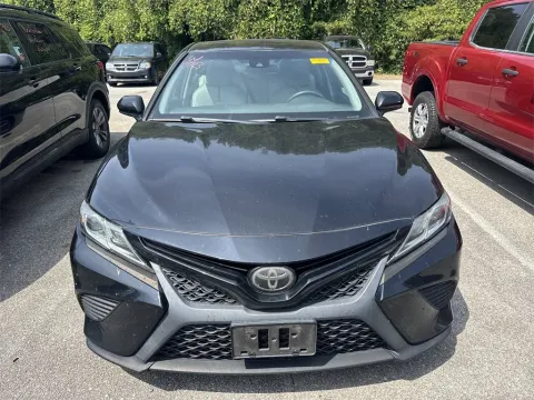 Photos of 2018 Toyota Camry SE for sale in Louisville, TN at Monster Motors - Knoxville, TN