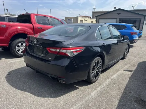 More photos of 2018 Toyota Camry SE at Monster Motors - Knoxville, TN, TN