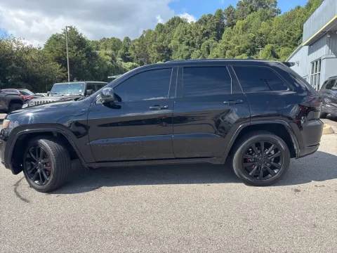 Photos of 2019 Jeep Grand Cherokee Altitude for sale in Louisville, TN at Monster Motors - Knoxville, TN