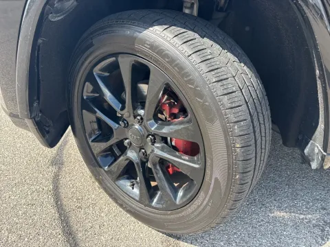 Another view of 2019 Jeep Grand Cherokee Altitude for sale in Louisville, TN at Monster Motors - Knoxville, TN