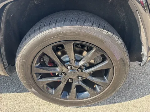 More photos of 2019 Jeep Grand Cherokee Altitude at Monster Motors - Knoxville, TN, TN