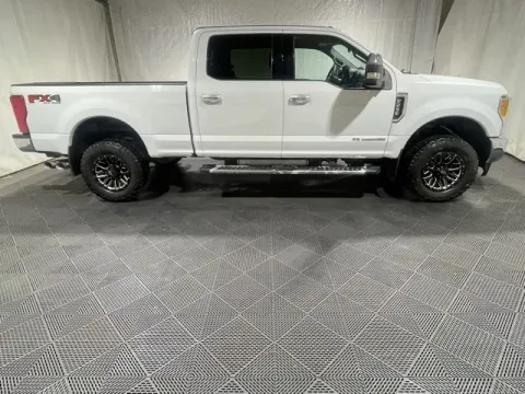 More photos of 2017 Ford F-250SD XLT at Monster Motors - Knoxville, TN, TN