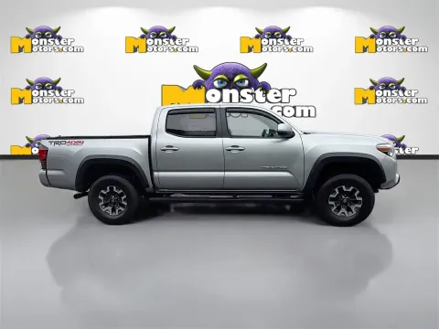 More photos of 2019 Toyota Tacoma TRD Off-Road at Monster Motors - Knoxville, TN, TN