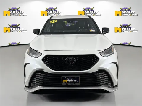 Photos of 2024 Toyota Highlander XSE for sale in Louisville, TN at Monster Motors - Knoxville, TN