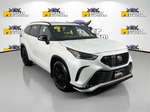 Another view of 2024 Toyota Highlander XSE for sale in Louisville, TN at Monster Motors - Knoxville, TN