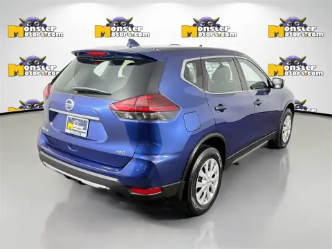 More photos of 2019 Nissan Rogue S at Monster Motors - Knoxville, TN, TN