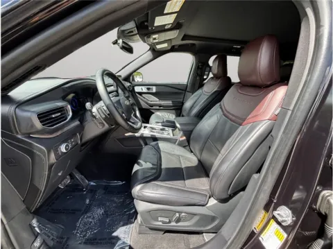 Photos of 2020 Ford Explorer Platinum Sport Utility 4D for sale in Jacksonville, FL at Merit Auto Group Atlantic