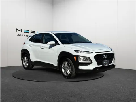 White 2020 Hyundai Kona SE Sport Utility 4D for sale in Jacksonville, FL