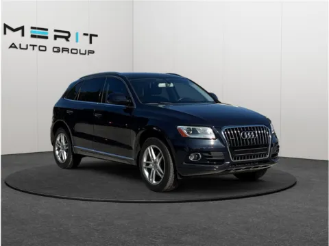 Blue 2017 Audi Q5 2.0T Premium Sport Utility 4D for sale in Jacksonville, FL