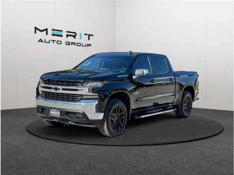 More photos of 2020 Chevrolet Silverado 1500 Crew Cab LT Pickup 4D 5 3/4 ft at Merit Auto Group Atlantic, FL