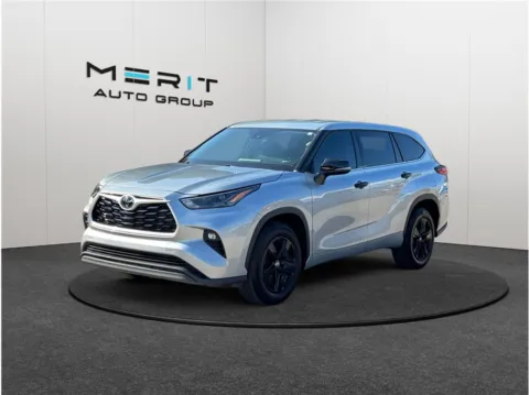 More photos of 2022 Toyota Highlander LE Sport Utility 4D at Merit Auto Group Atlantic, FL
