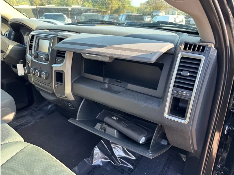 2017 RAM Ram 1500 Pickup SLT - Photo 29