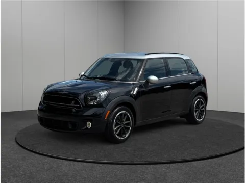 More photos of 2016 MINI Countryman Cooper S Hatchback 4D at Merit Auto Group Atlantic, FL