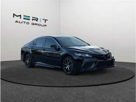Black 2021 Toyota Camry SE Sedan 4D for sale in Jacksonville, FL