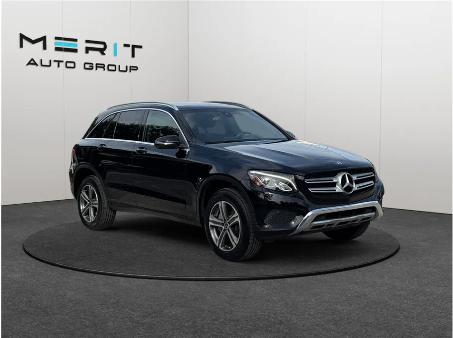 Black 2019 Mercedes-benz GLC 300 4MATIC Sport Utility 4D for sale in Jacksonville, FL