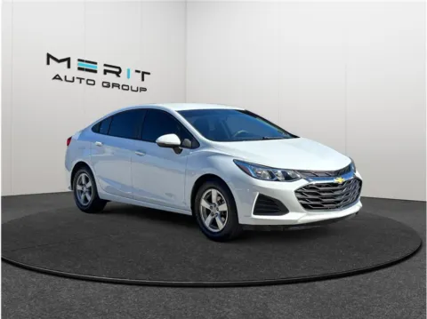White 2019 Chevrolet Cruze LS Sedan 4D for sale in Jacksonville, FL