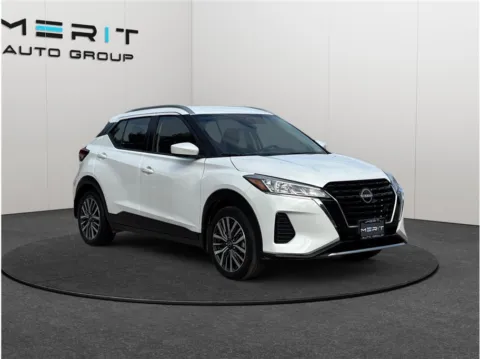 Used 2023 Nissan Kicks SV Sport Utility 4D for sale in