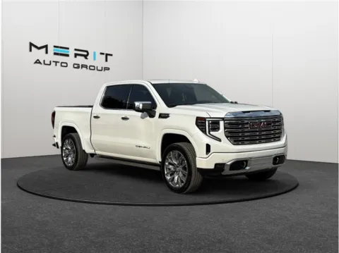 White 2022 GMC Sierra 1500 Crew Cab Denali Pickup 4D 5 3/4 ft for sale in Jacksonville, FL