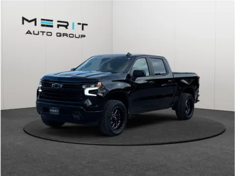 More photos of 2023 Chevrolet Silverado 1500 Crew Cab RST Pickup 4D 5 3/4 ft at Merit Auto Group Atlantic, FL