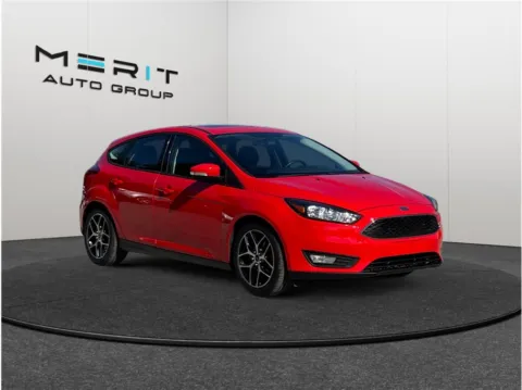 Red 2016 Ford Focus SE Hatchback 4D for sale in Jacksonville, FL