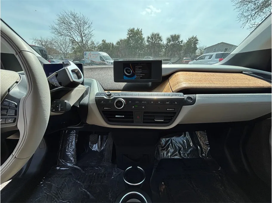 2015 BMW i3 - Photo 11