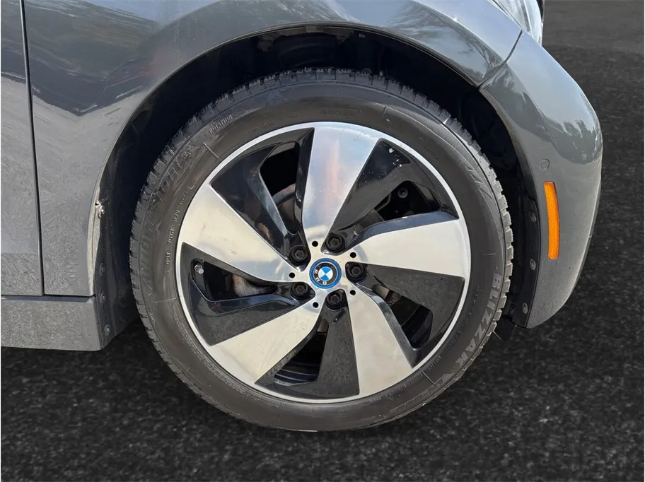 2015 BMW i3 - Photo 12
