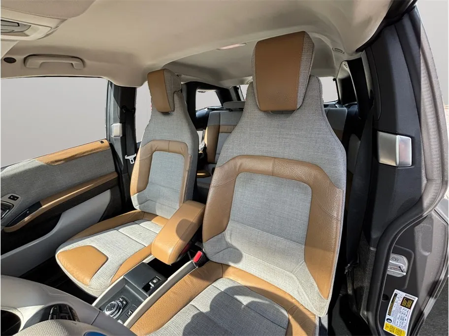 2015 BMW i3 - Photo 17