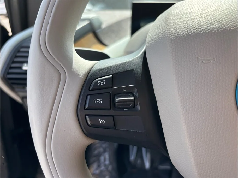 2015 BMW i3 - Photo 22