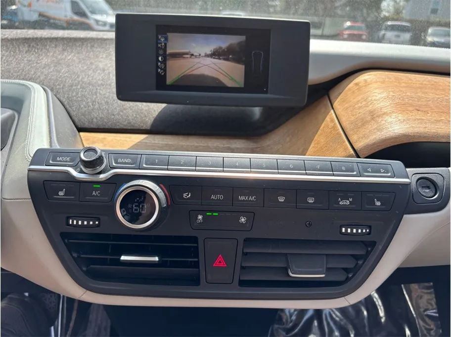 2015 BMW i3 - Photo 28