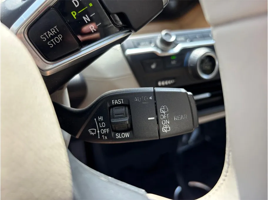 2015 BMW i3 - Photo 32