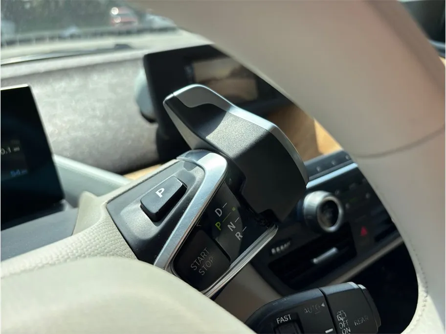 2015 BMW i3 - Photo 33