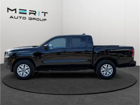 More photos of 2022 Nissan Frontier Crew Cab SV Pickup 4D 5 ft at Merit Auto Group Atlantic, FL