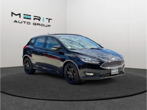 Black 2016 Ford Focus SE Hatchback 4D for sale in Jacksonville, FL